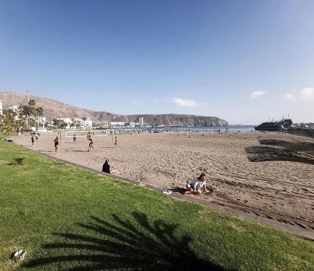 ארונה Home2Book Design Los Cristianos Beach 0*,