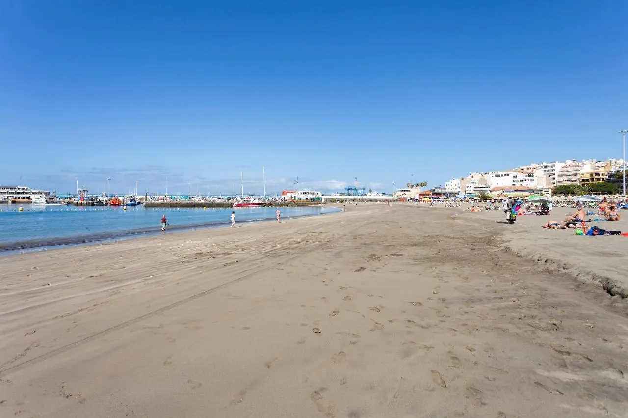 דירה ארונה Home2Book Design Los Cristianos Beach ספרד